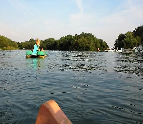 Tatil Evi Oazis Vendeghaz Gyula